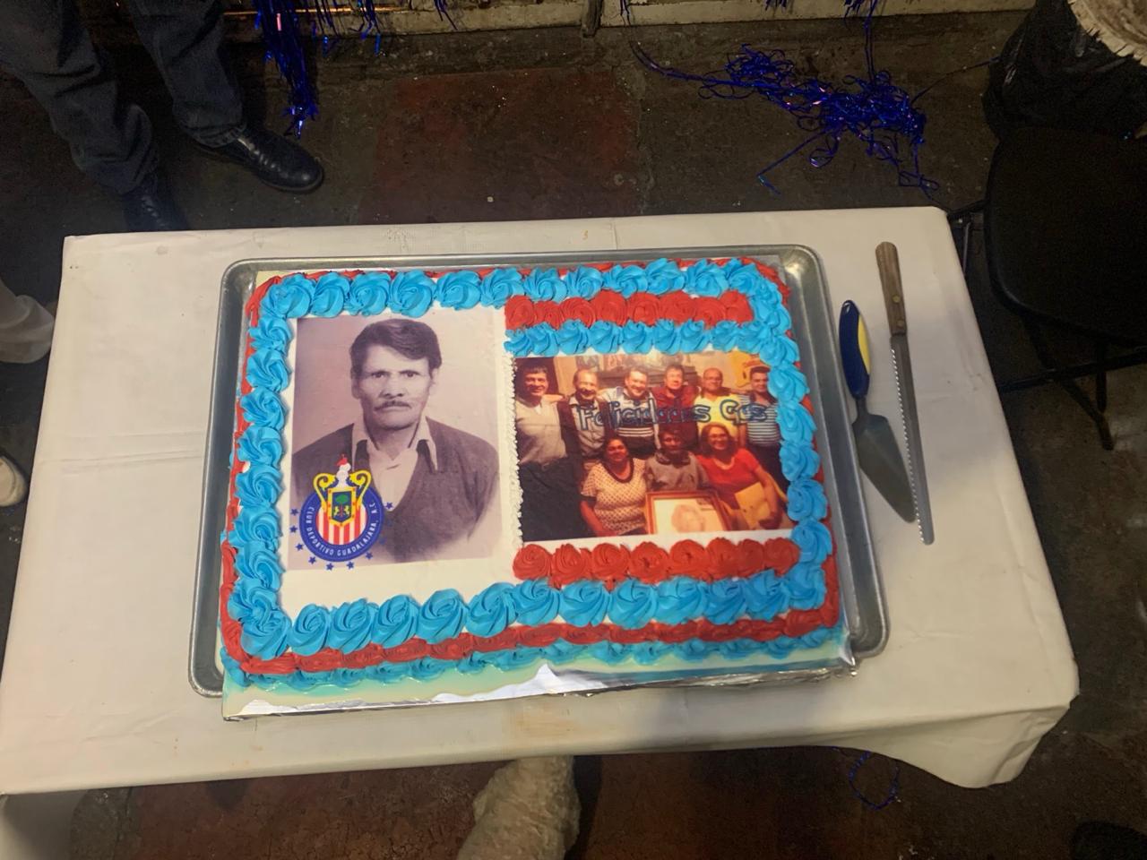 Pastel foto personalizada Chivas familia