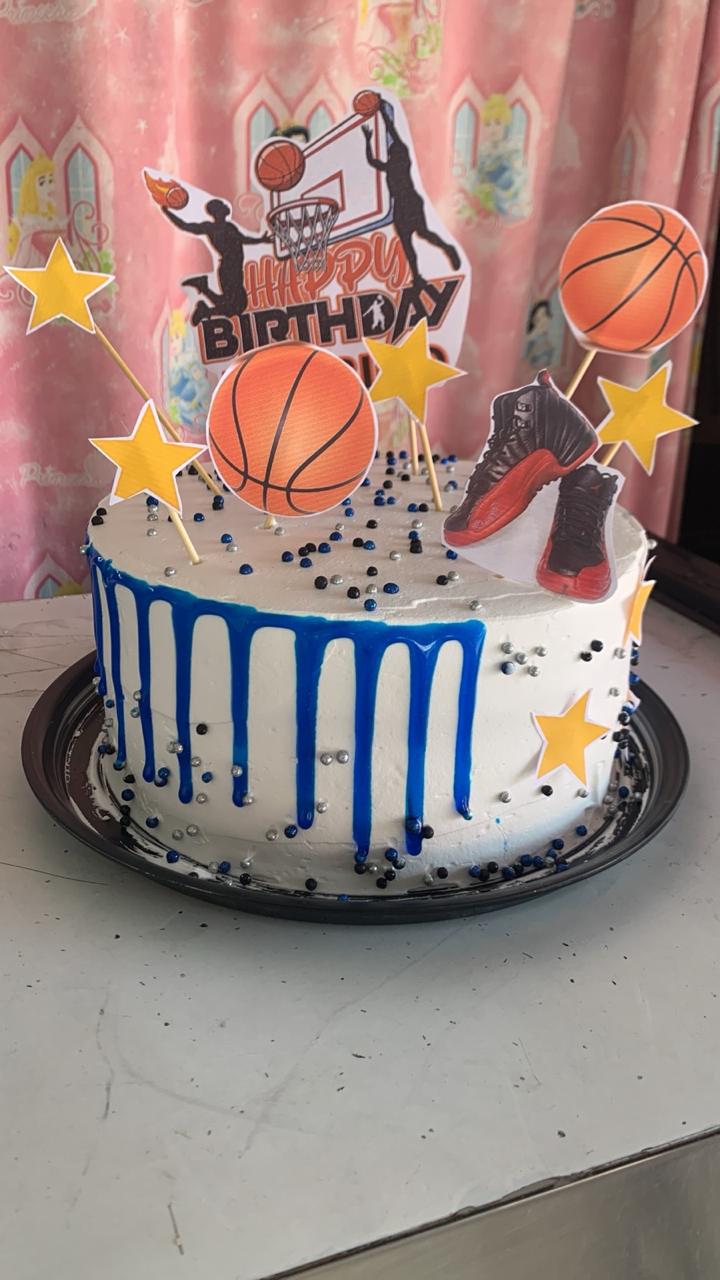 Pastel basketball cumpleaños
