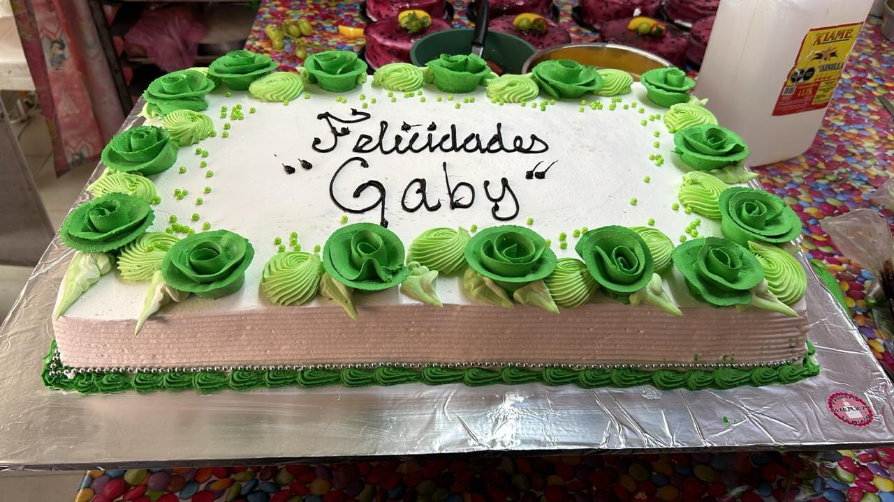 Pastel Felicidades Gaby