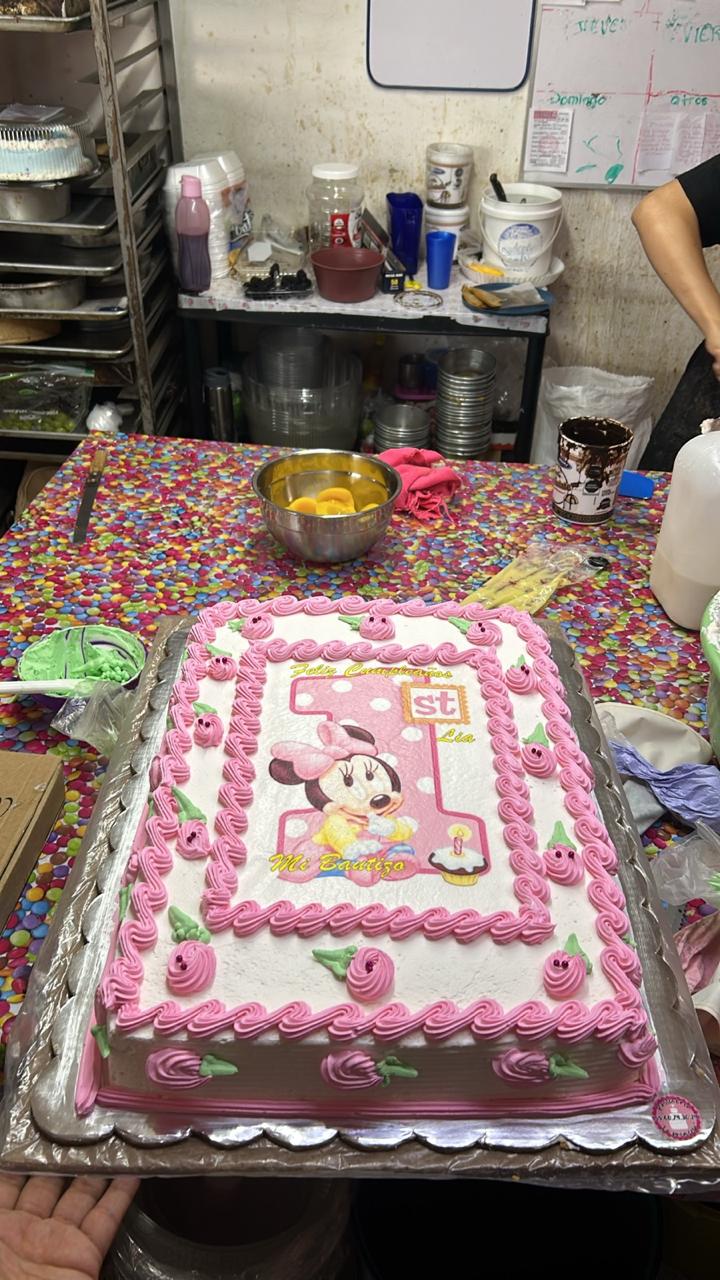 Pastel Minnie Mouse primer año